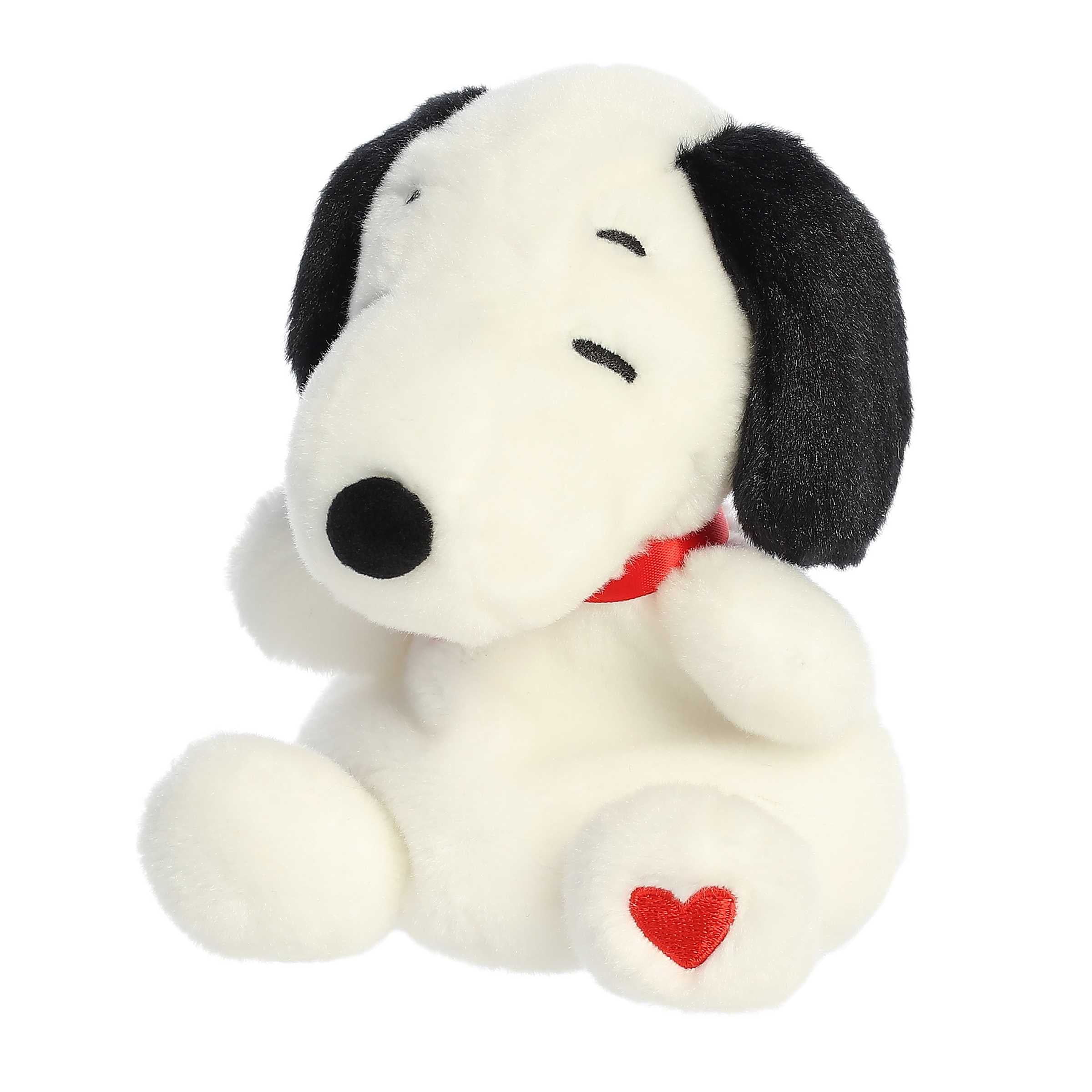 Aurora® - Peanuts® - Palm Pals™ - 5" Snoopy Hearts