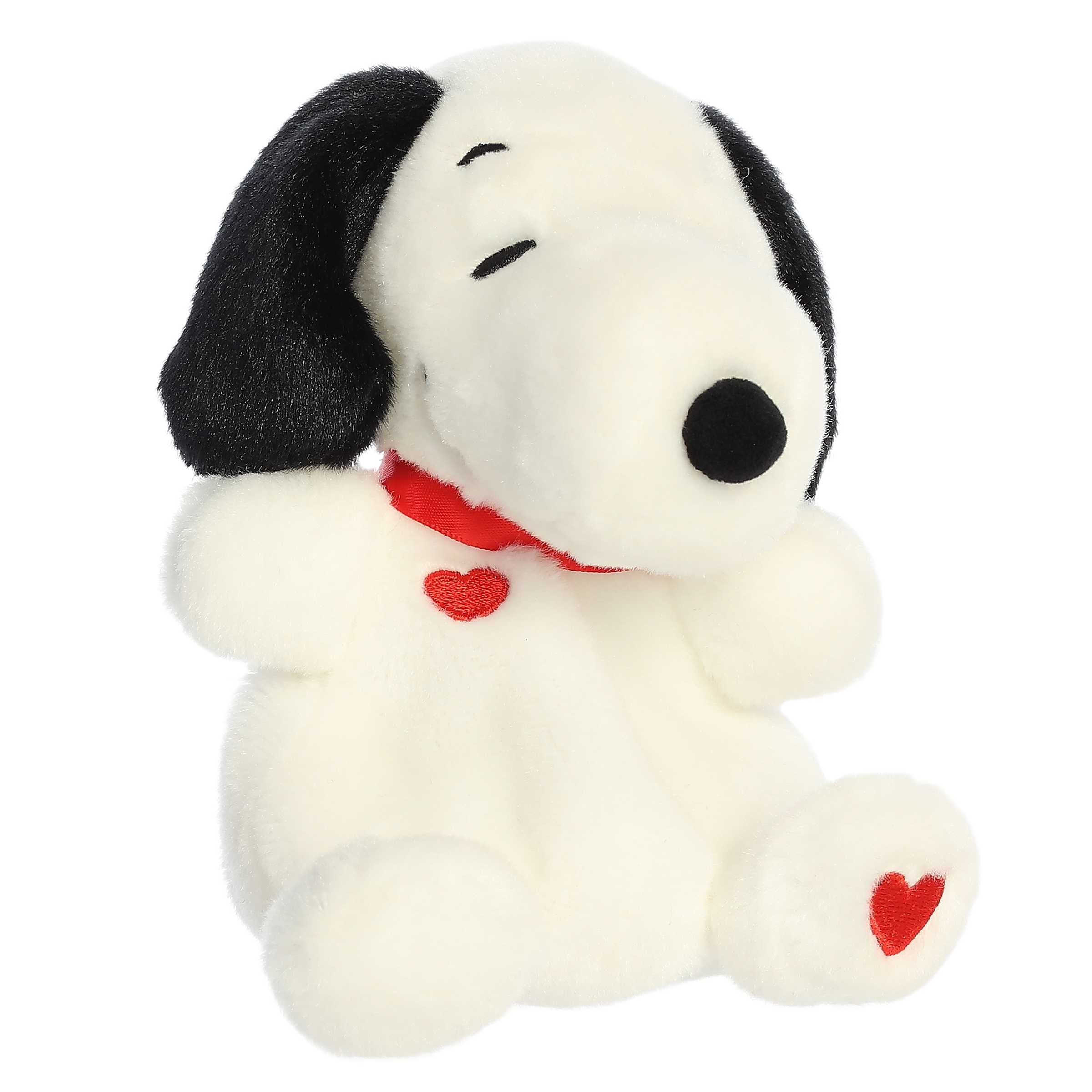 Aurora® - Peanuts® - Palm Pals™ - 5" Snoopy Hearts