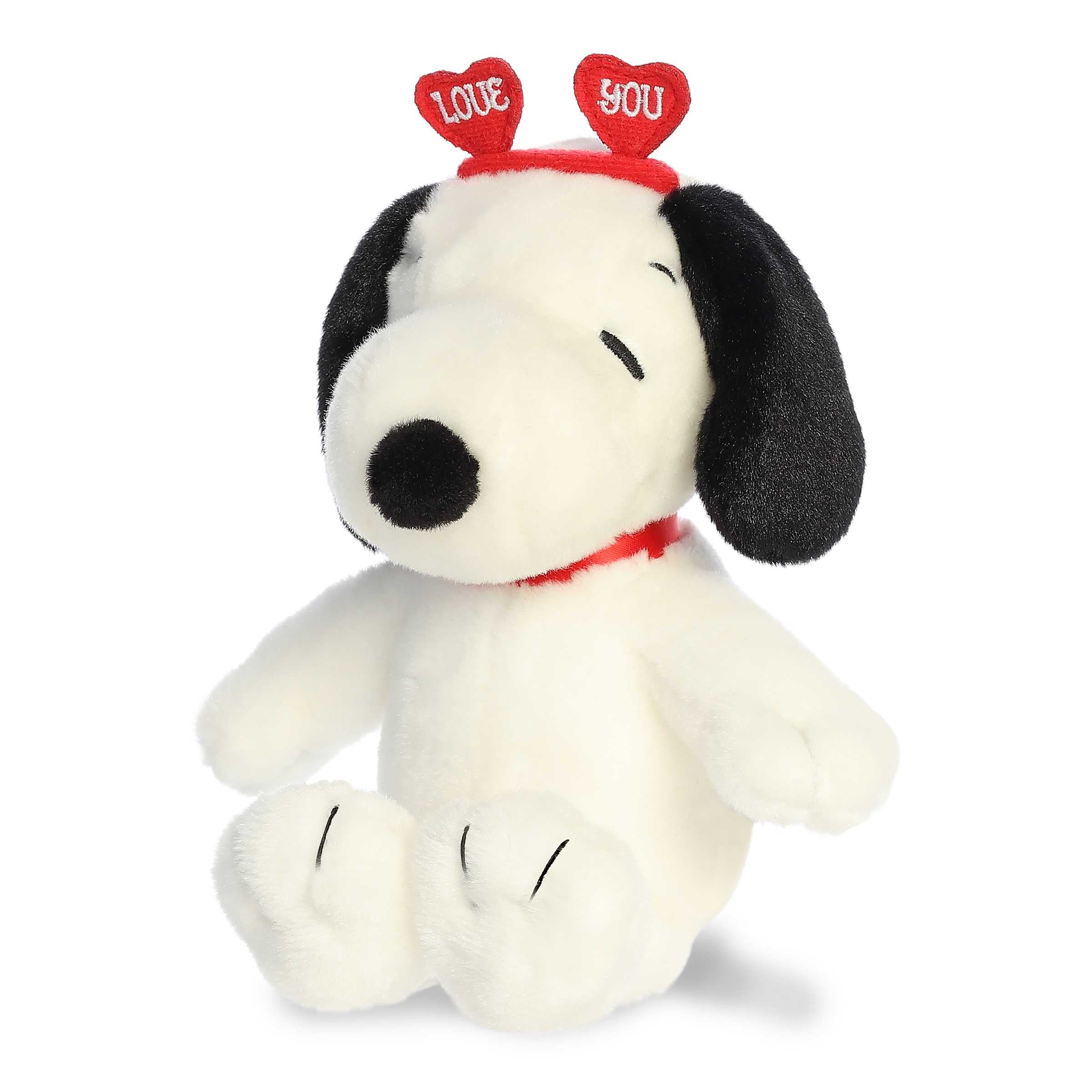 Aurora® - Peanuts® - Love On The Mind™ - 9" Snoopy