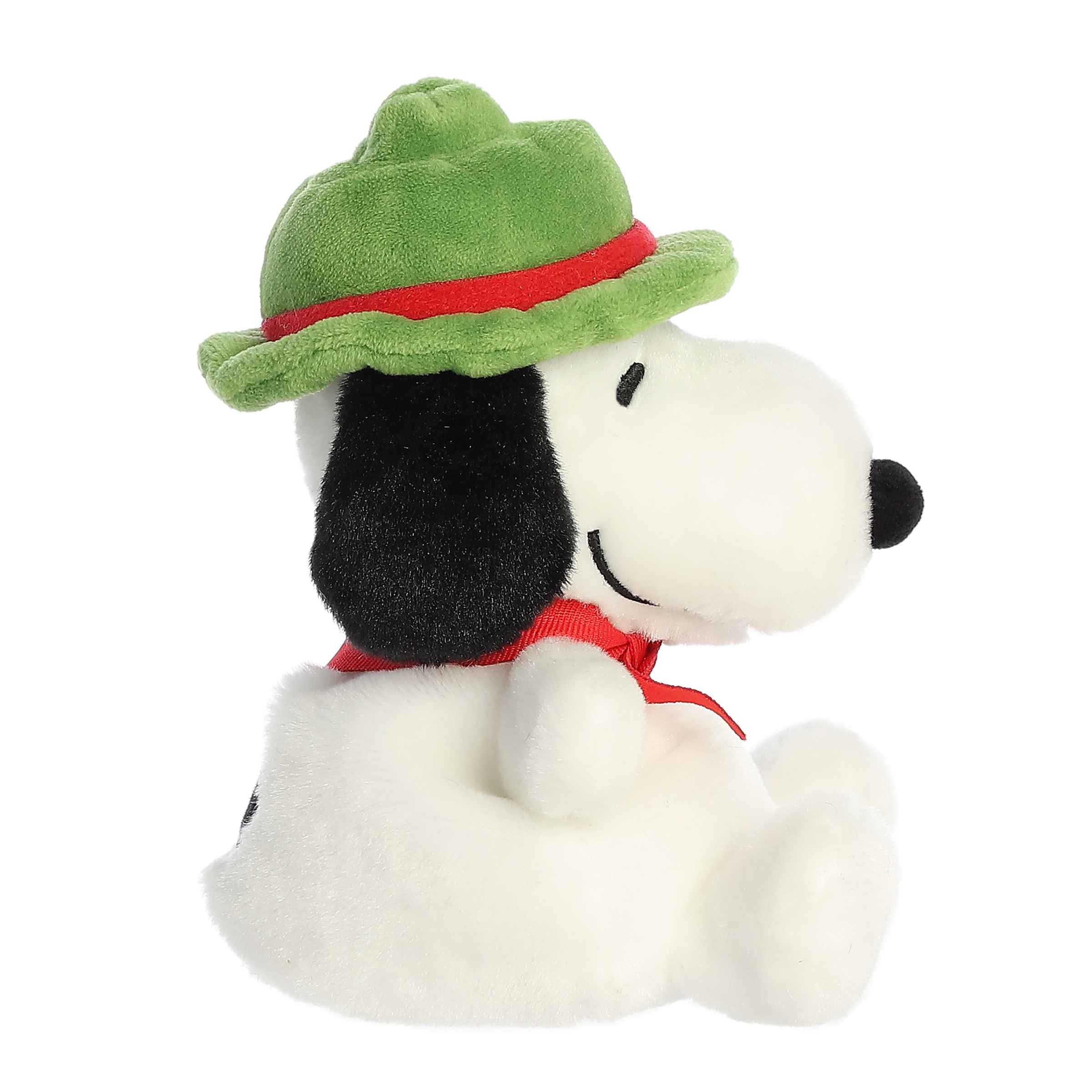 Aurora® - Peanuts® - Palm Pals™ - 5" Beagle Scout Snoopy™