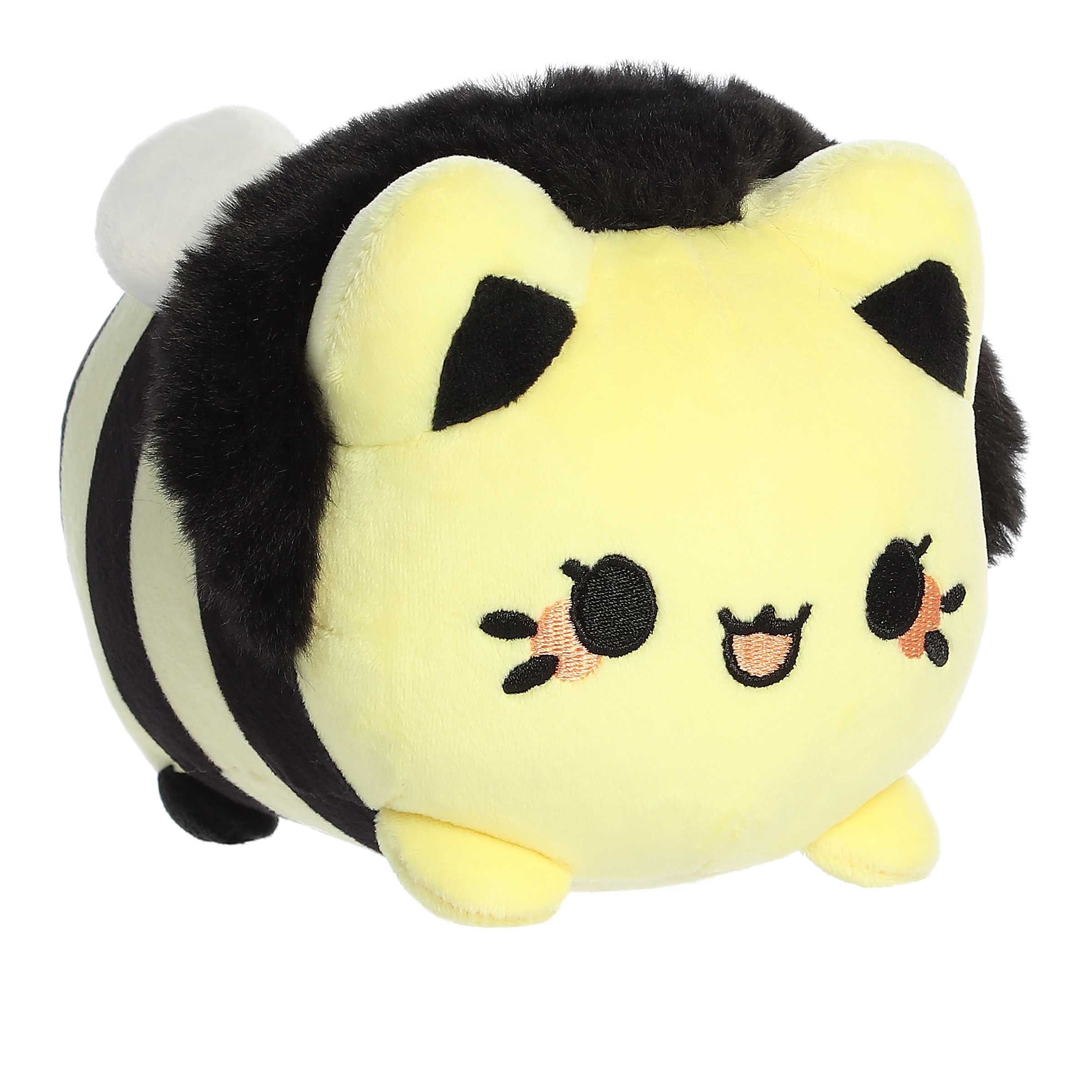 Tasty Peach Honeybee Meowchi plush, featuring yellow and black stripes with adorable wings